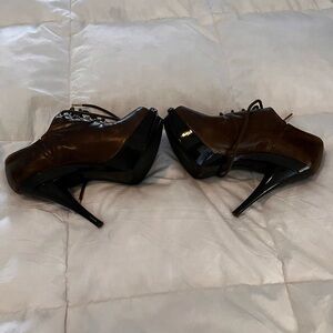 Michael Kors, leather high heel shoes, olive color, peep toes